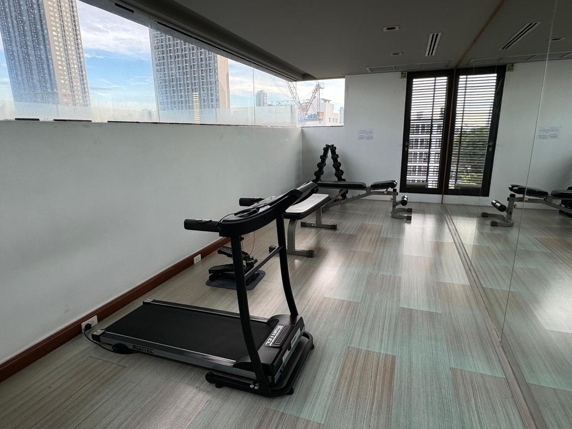W8 Condo, Top Floor Luxe 3 Bedroom Penthouse, Hip Central Bangkok Area, 5 Mins From Thonglo Bts Station Бангкок Екстер'єр фото