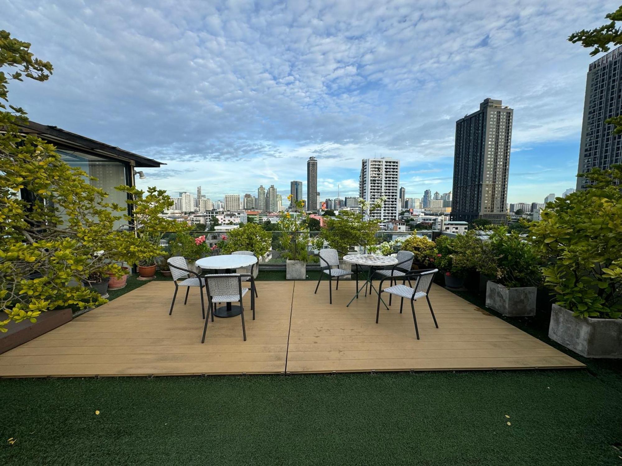 W8 Condo, Top Floor Luxe 3 Bedroom Penthouse, Hip Central Bangkok Area, 5 Mins From Thonglo Bts Station Бангкок Екстер'єр фото